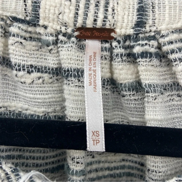 Free People Hideaway Tweed Henley Top Size XS Pockets, Oversized, Boho - Picture 10 of 11